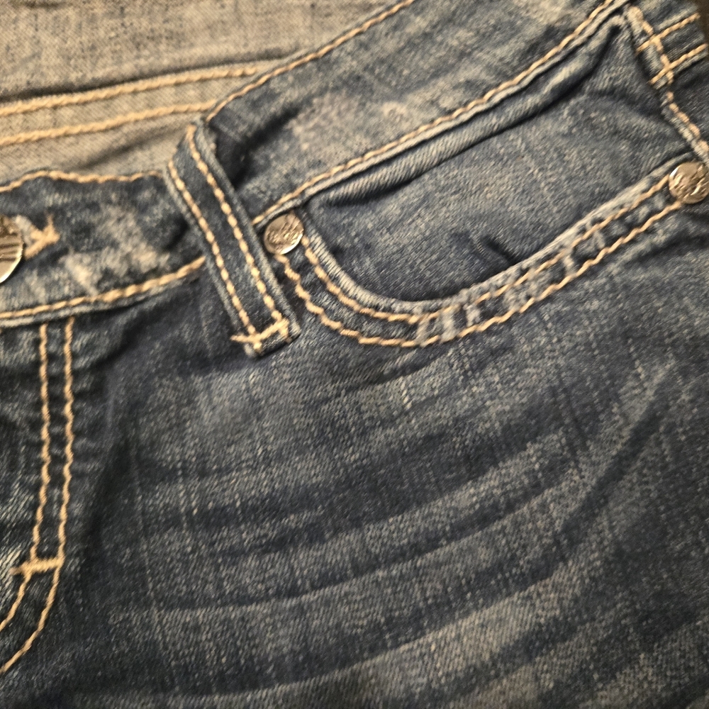 BKE Buckle Jeans capris stretch distressed juniors size 27 BNWOT - Picture 6 of 14